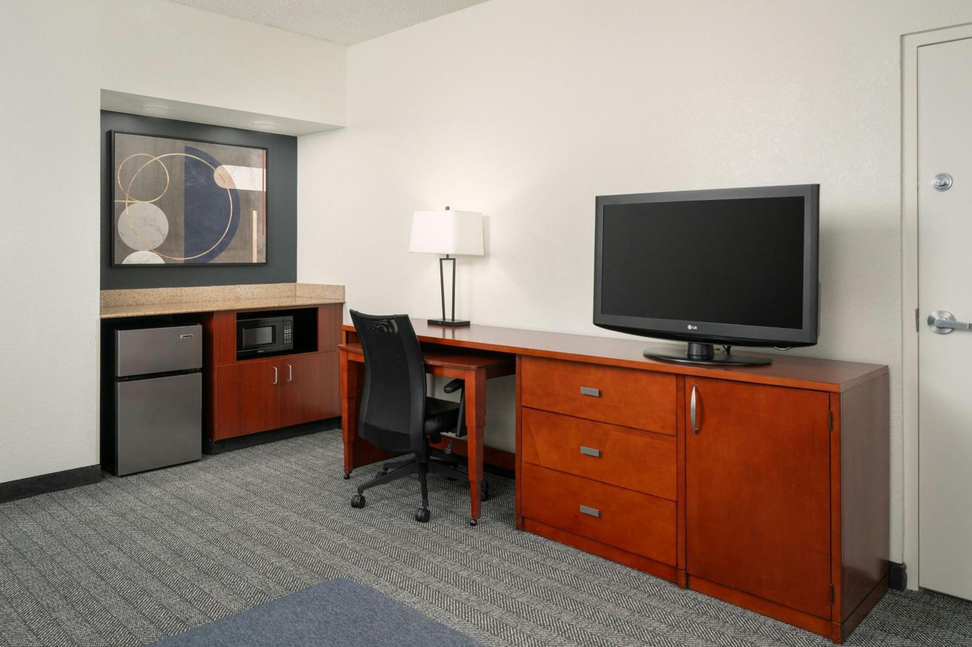 Готель Courtyard Melbourne West Екстер'єр фото