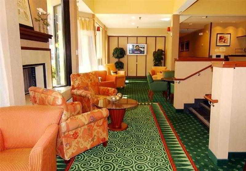 Готель Courtyard Melbourne West Інтер'єр фото